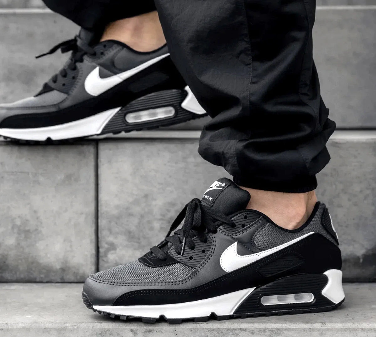 Het ontstaan van de Nike Air Max 90: van omstreden design tot klassieker