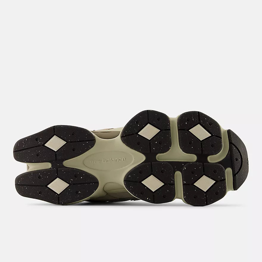 New Balance 9060 Cordura Beige