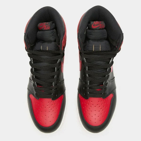 Air Jordan 1 Retro High '85 OG Bred zijaanzicht