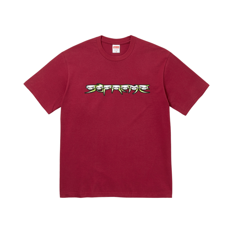 Supreme Skulls Spellout Tee in Cardinal rood - productfoto