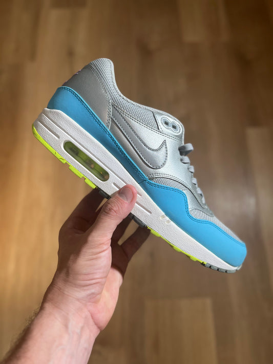 Nike Air Max 1 ‘Metallic Blue Volt’