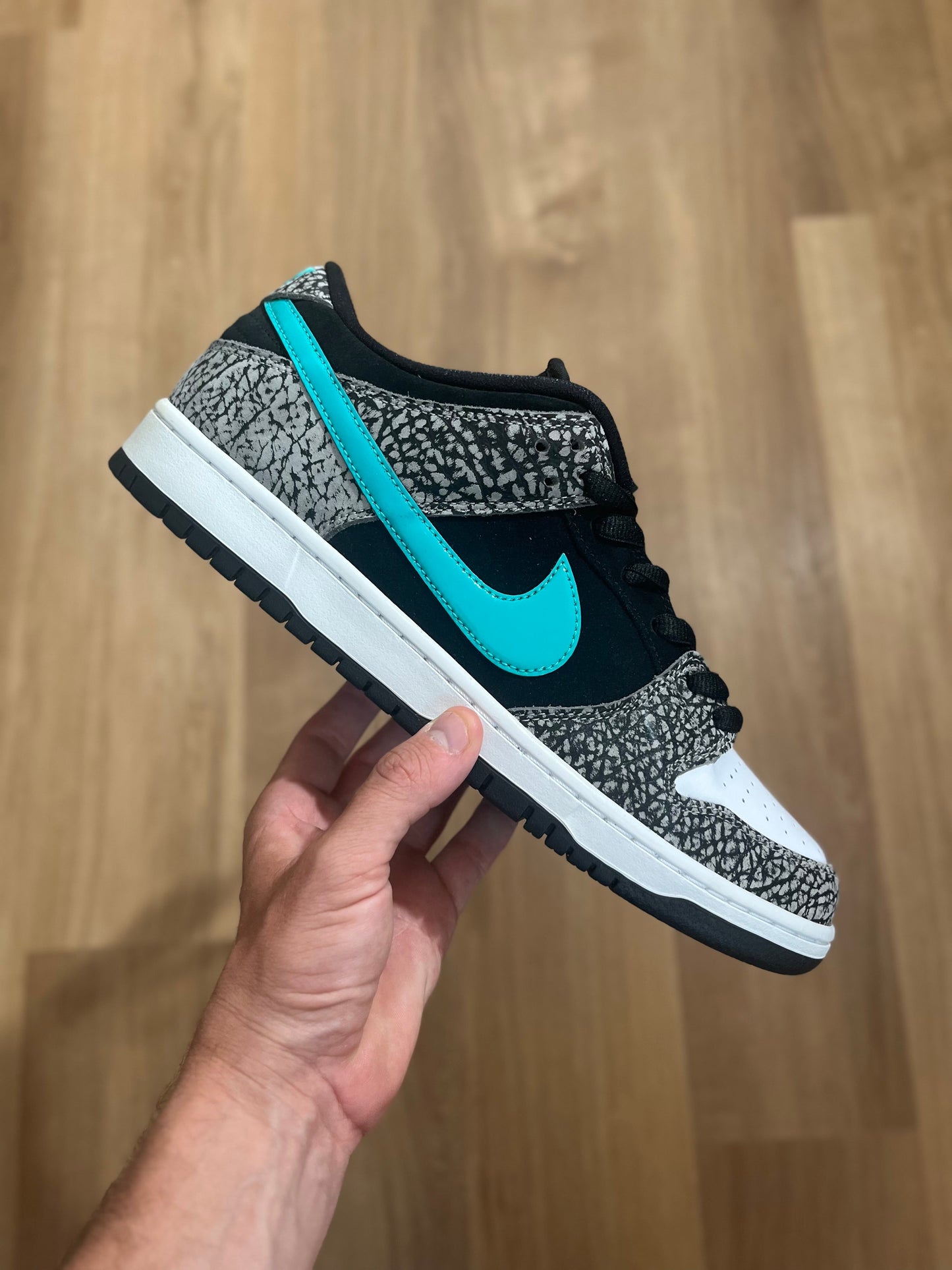Nike SB Dunk Low ‘Atmos Elephant’