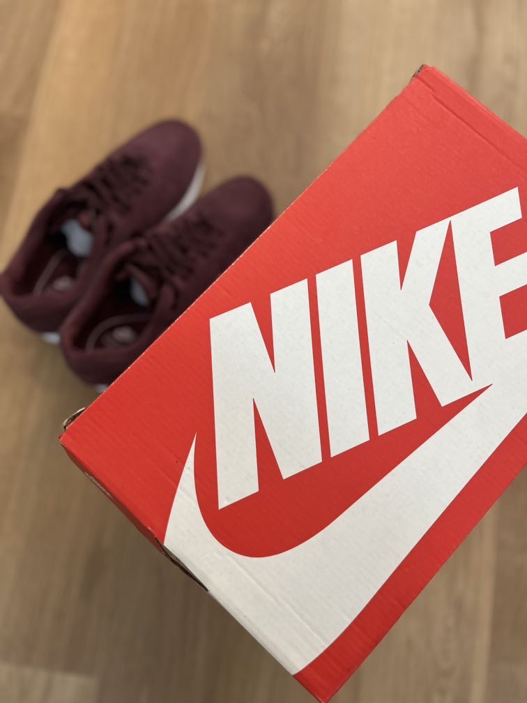 Nike Air Max 1 'SE Burgundy'