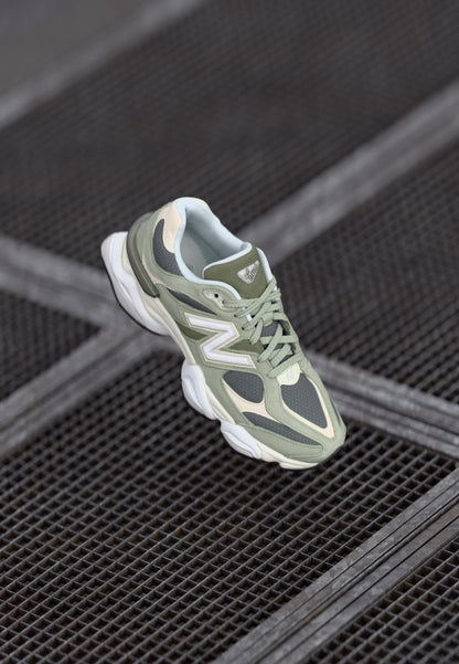 New Balance 9060 Green