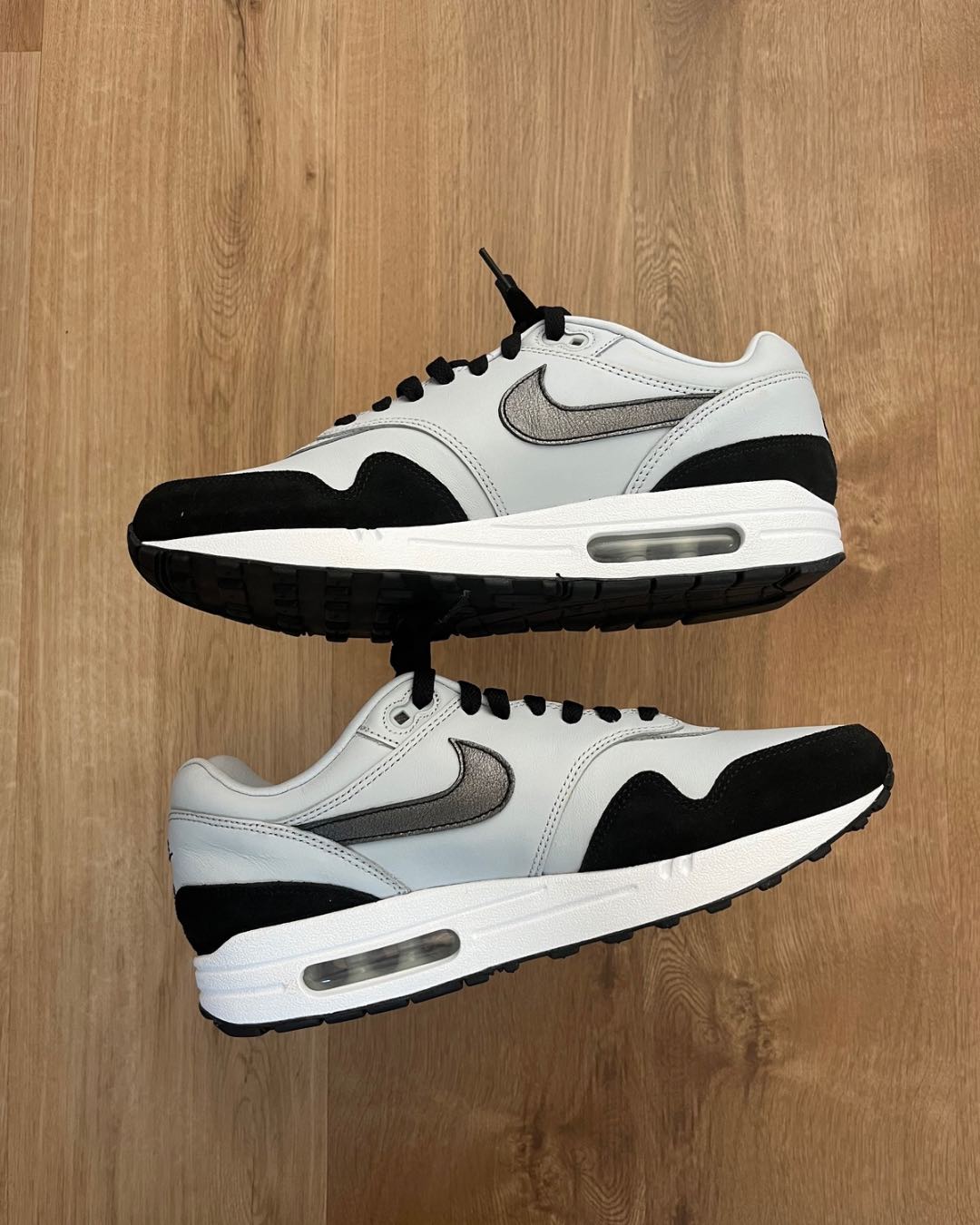 Nike Air Max 1 By You ‘Black Metallic Swoosh’