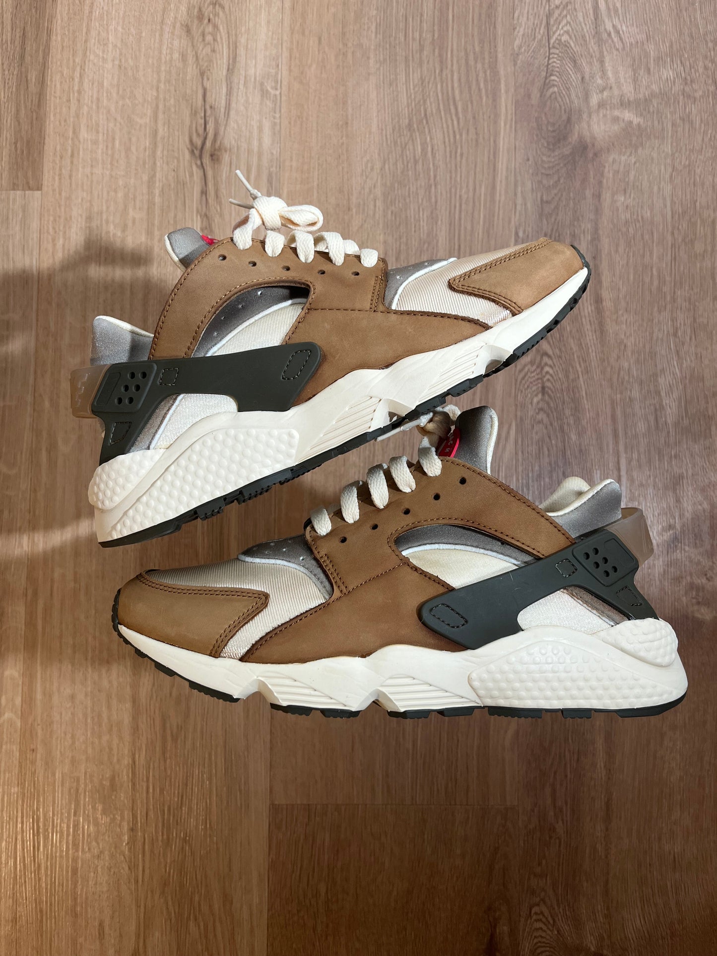 Nike Air Huarache ‘Desert Oak’