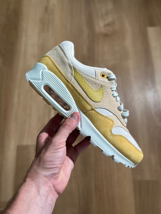 Nike Air Max 90/1 ‘Guava Ice’