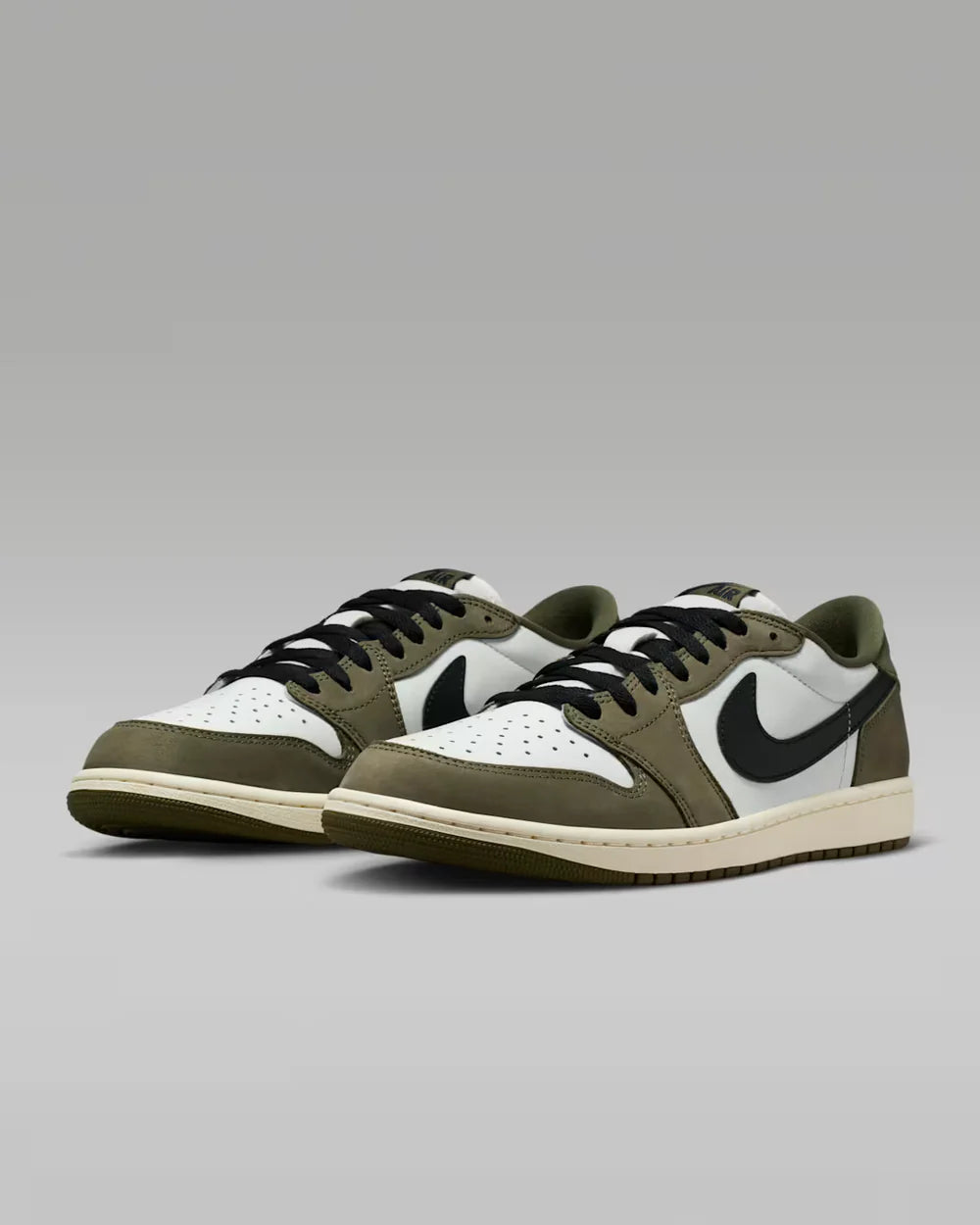 Air Jordan 1 Retro Low OG 'Medium Olive'