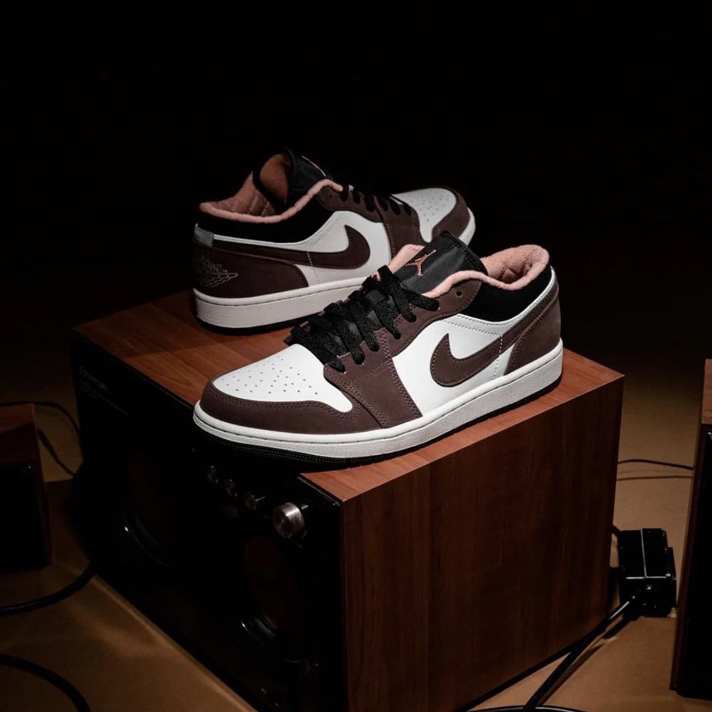 Air Jordan 1 Low 'Mocha'