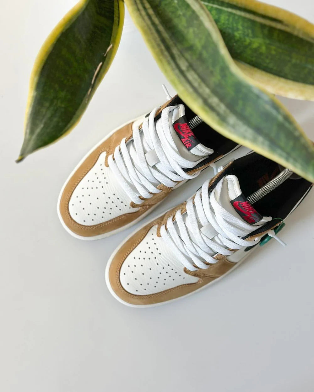 Air Jordan 1 Retro Low OG 'Rookie of the Year'