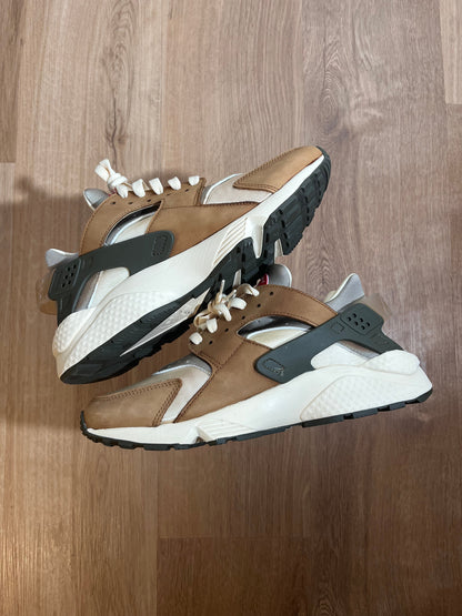 Nike Air Huarache ‘Desert Oak’