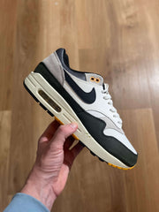 Nike Air Max 1 'Athletic Department Uni Gold’ 2023