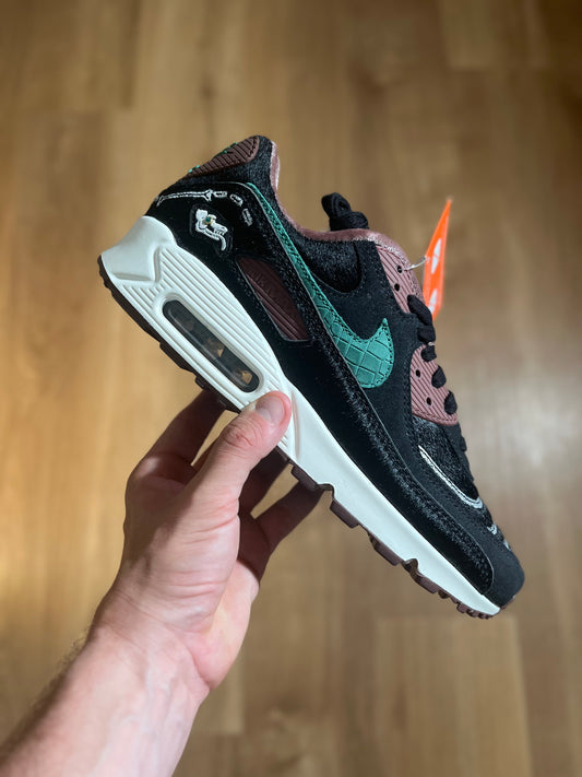 Nike Air Max 90 ‘Siempre Familia’