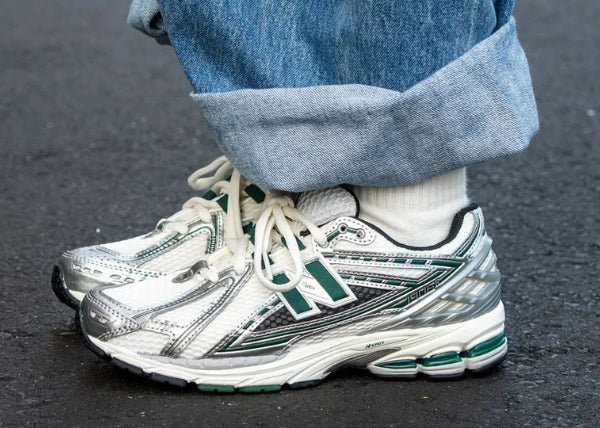 New Balance 1906R 'Silver Metallic Nightwatch Green'