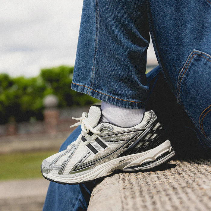 New Balance 1906R 'Silver Metallic Black'