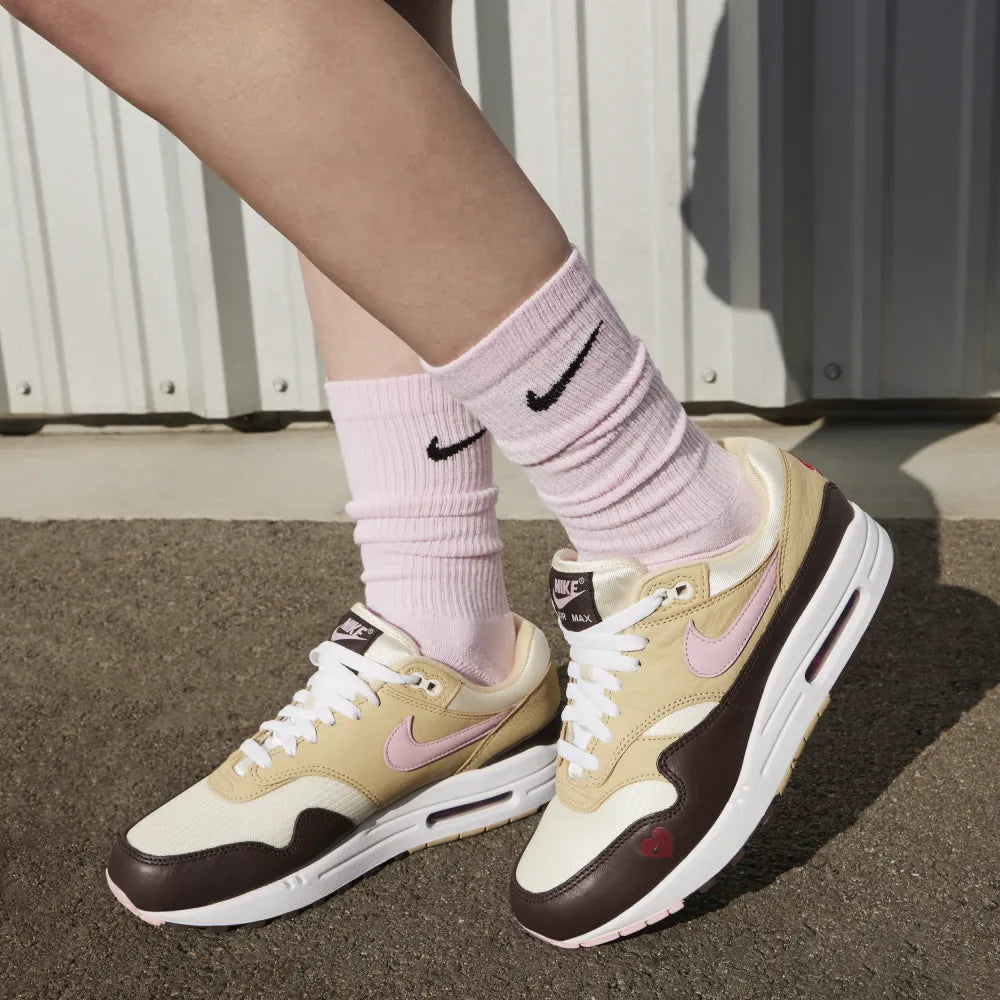 Nike Wmns Air Max 1 'Valentine's Day'