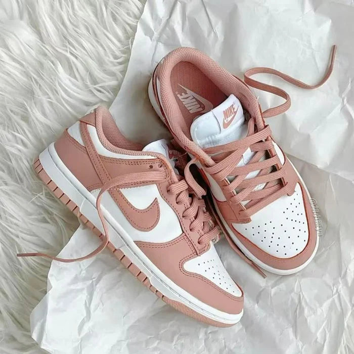 Nike Wmns Dunk Low 'Rose Whisper'