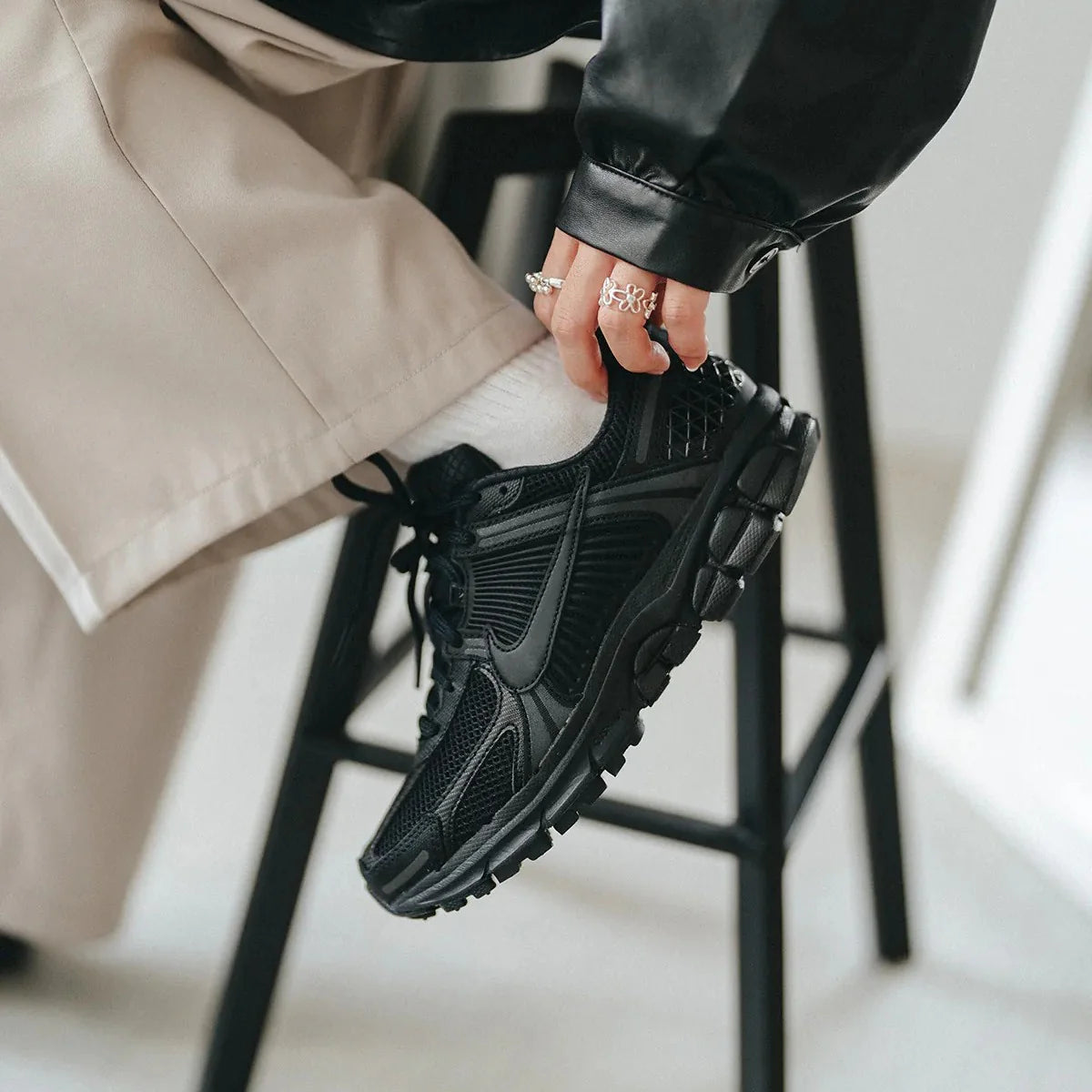 Nike Air Zoom Vomero 5 'Triple Black'