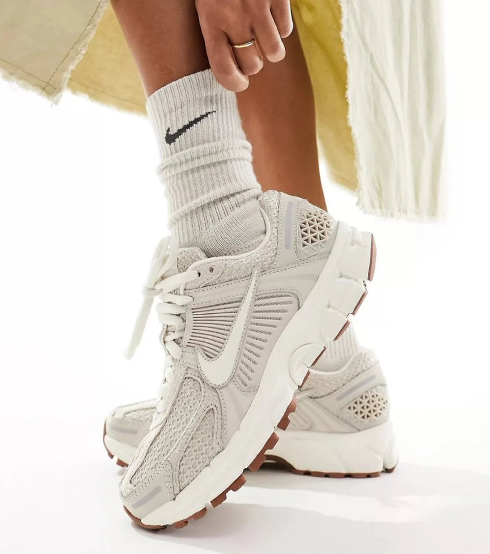 Nike Air Zoom Vomero 5 'Light Orewood Brown'