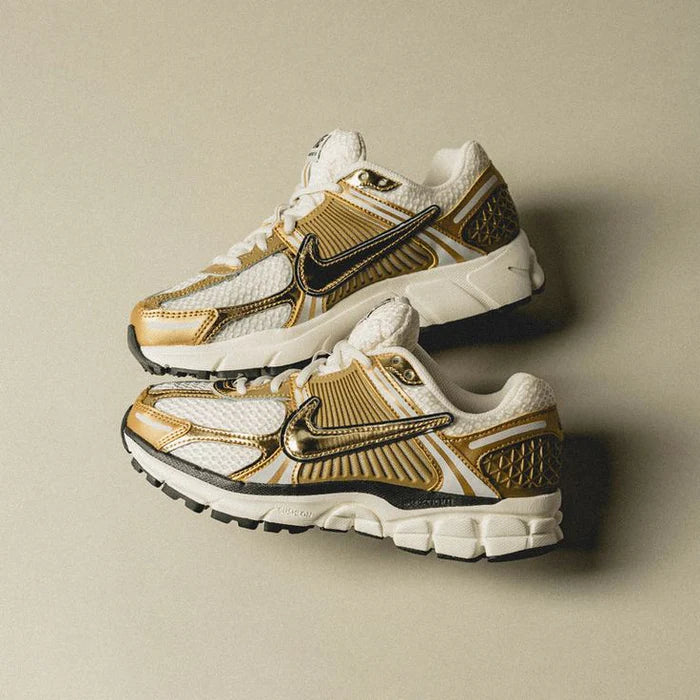 Nike Wmns Air Zoom Vomero 5 'Metallic Gold'