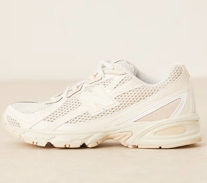 New Balance 740 Beige