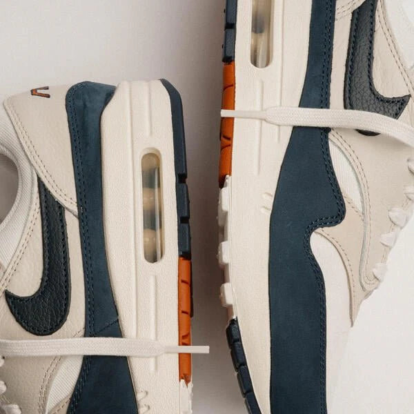 Nike Wmns Air Max 1 'Obsidian Rugged Orange'