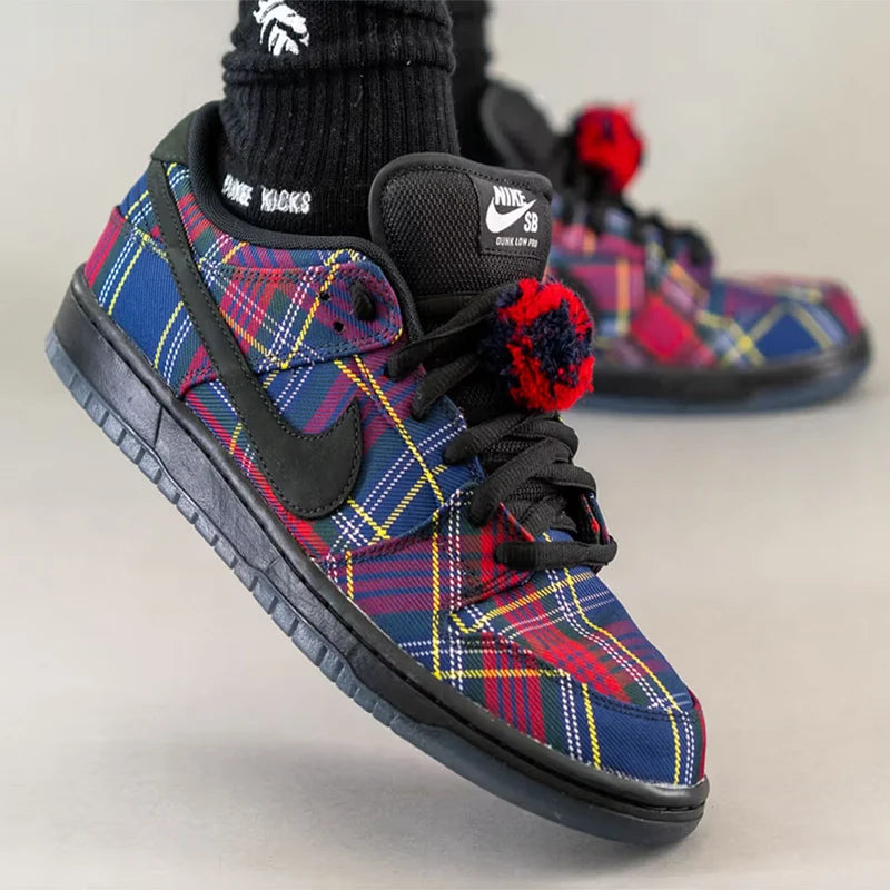 Nardwuar x Nike Dunk Low SB 'Tam O' Shanter Hat'