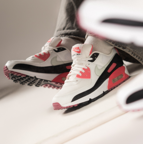 Nike Wmns Air Max 90 'Aster Pink'